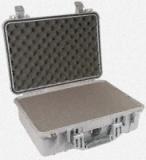 Peli™ Protector Case 1600EU stříbrný s pěnou